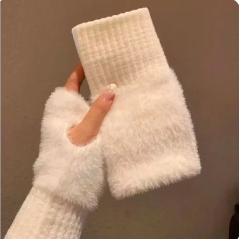 NEW! COZY 1 pr 🌺Coquette💝 Faux Mink Fleece Soft Winter Fingerless Gloves